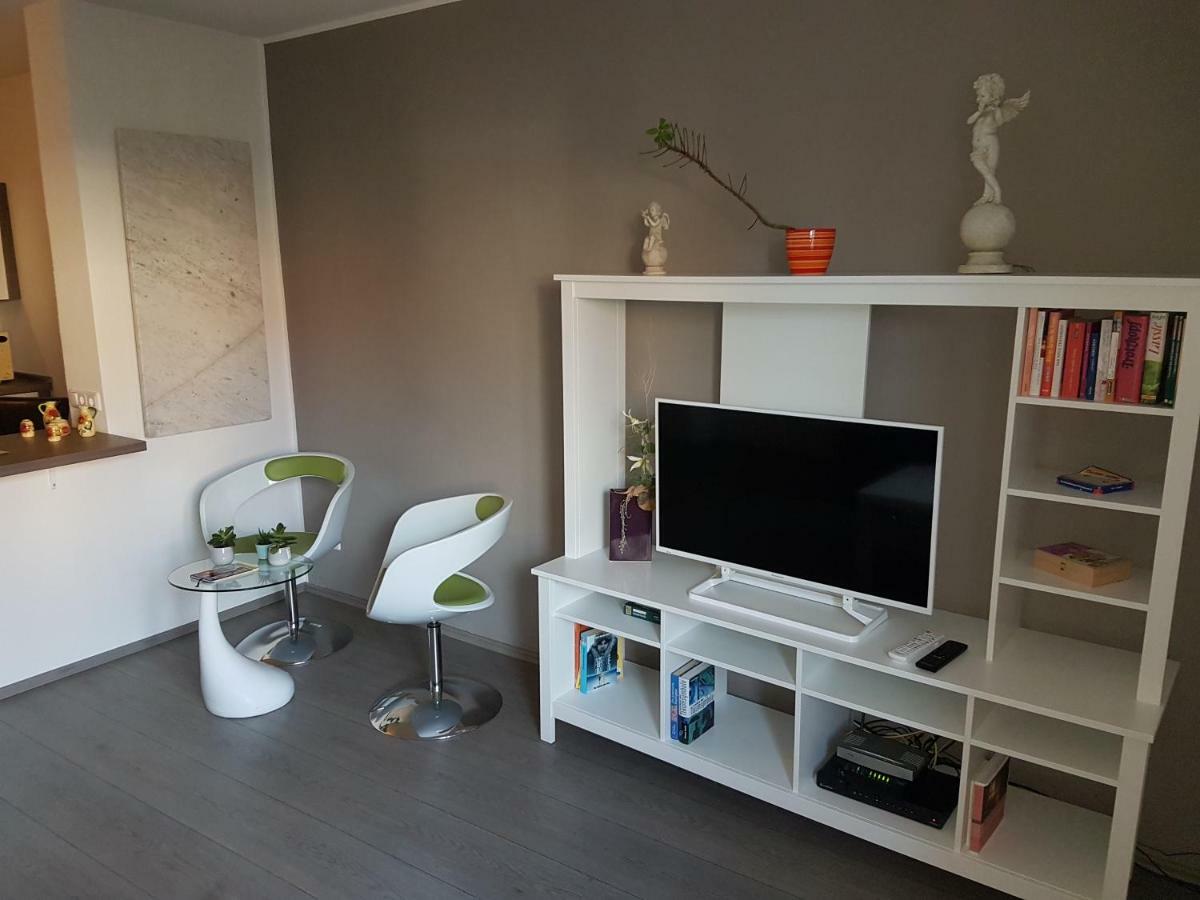 Cafe Marlitt Appartamento Arnstadt Esterno foto